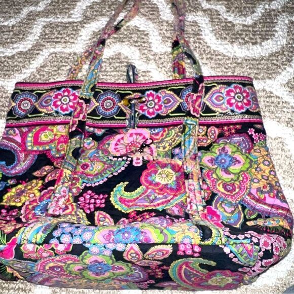 Vera Bradley large purse - Picture 1 of 7